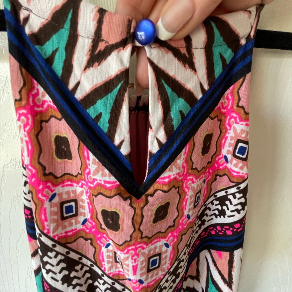 Dress - Picture 7 of 10